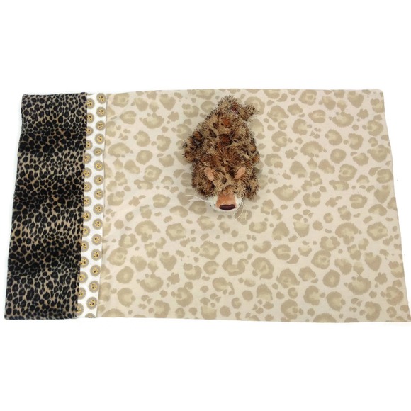 Novelty Flannel Pillowcase Bundle: African Savanah Cat Prints, Webkinz Leopard - Picture 3 of 6